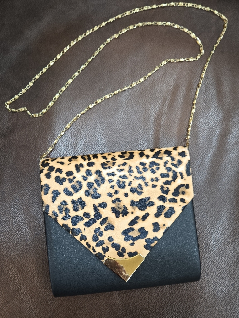 Leopard Print Flap Crossbody Bag 44" Gold Chain Like New Condition 7"x7"x1"
